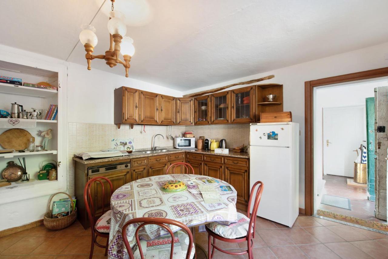Orizzonte Calmo Apartment Borghetto Di Borbera Bagian luar foto
