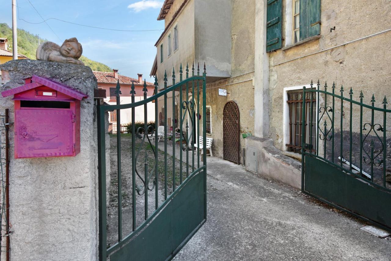 Orizzonte Calmo Apartment Borghetto Di Borbera Bagian luar foto